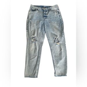 Old Navy Light Wash Distressed Boyfriend Jeans